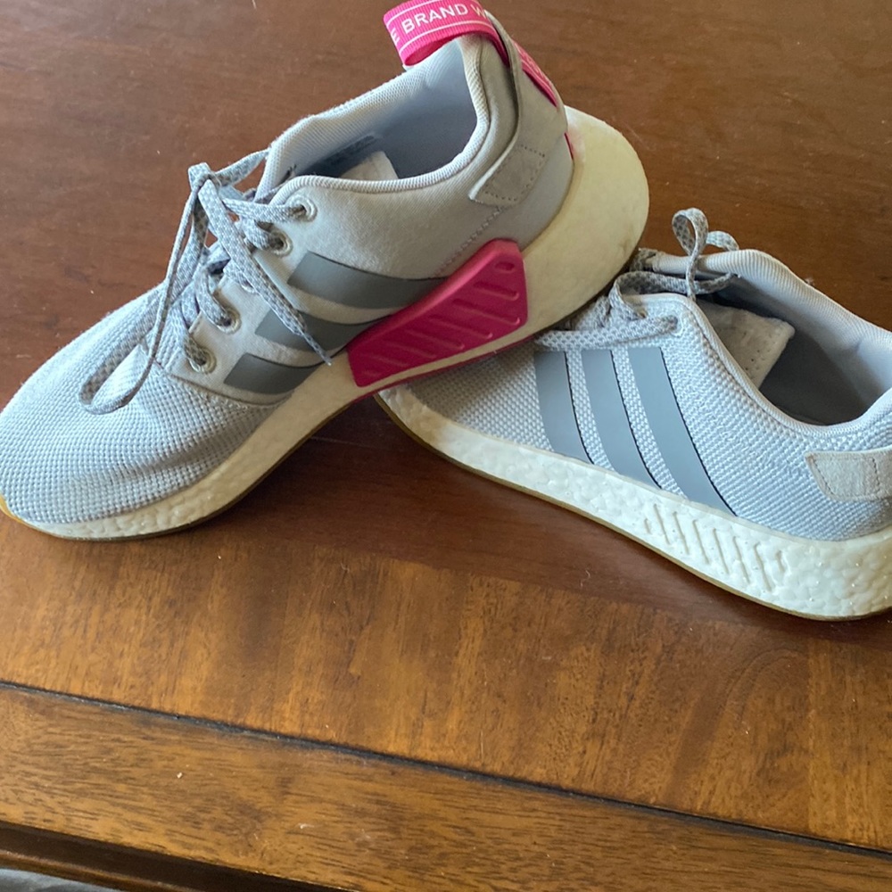 Adidas mesh tennis shoes
